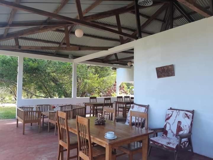 Residence Monique Ile aux Nattes ภายนอก รูปภาพ